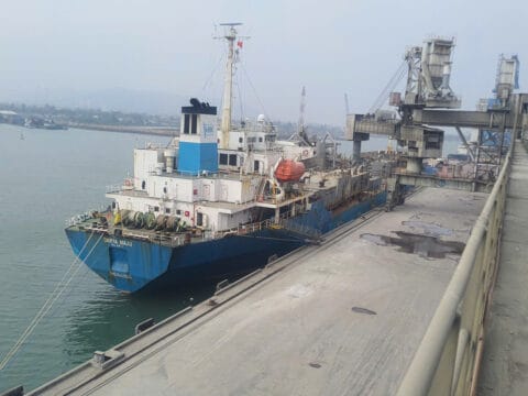 Tiếp tục xuất khẩu xi măng Long Sơn sang Mỹ và Malaysia.